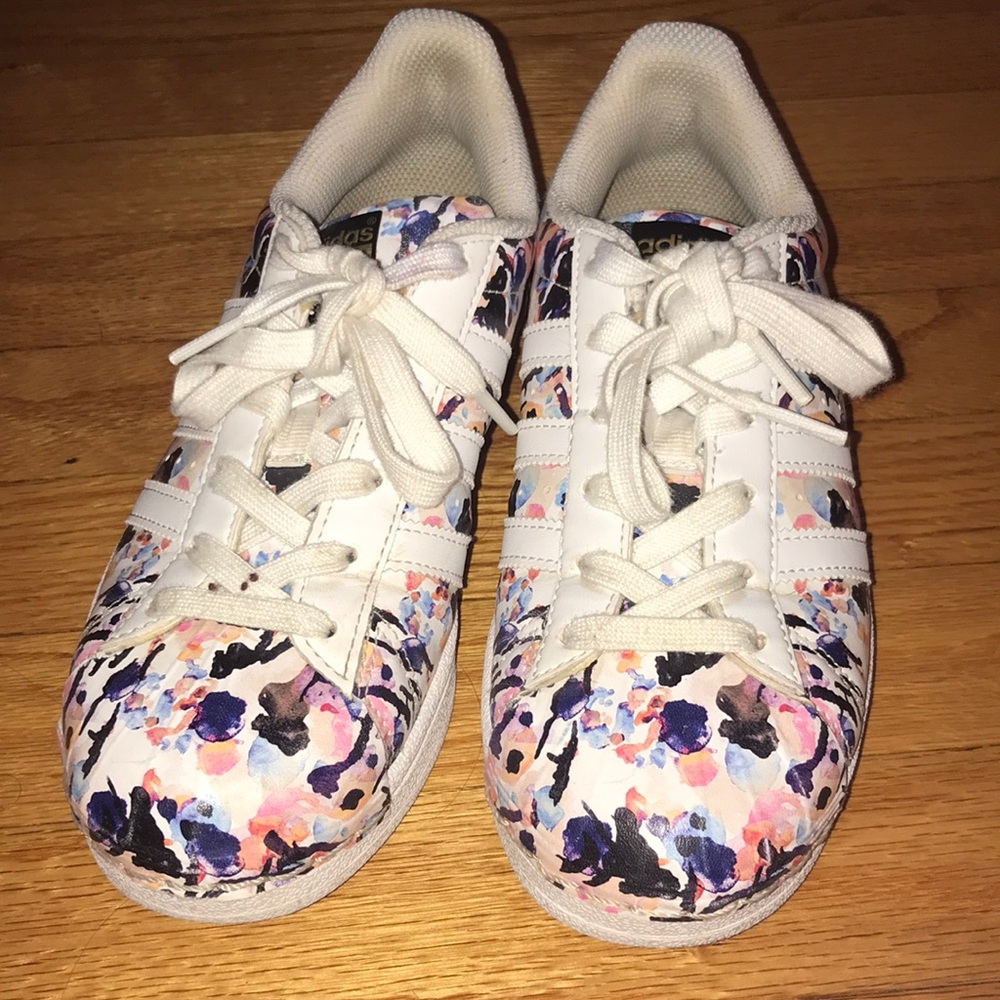 Floral superstar adidas with ortholite